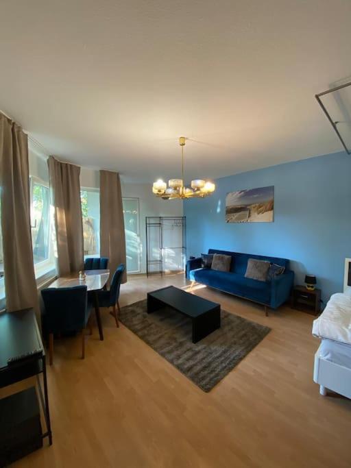 Apartment With Balcony Berlin Bagian luar foto