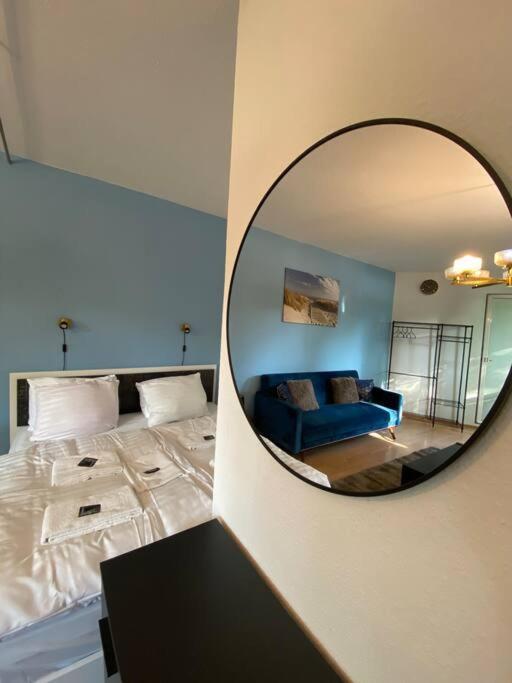 Apartment With Balcony Berlin Bagian luar foto