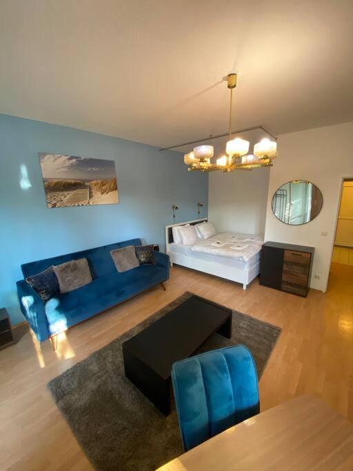 Apartment With Balcony Berlin Bagian luar foto